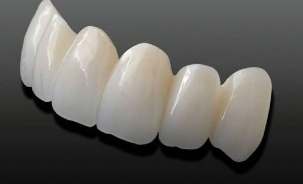 Nếu bạn đang tìm kiếm một loại răng sứ cao cấp thì răng sứ Cercon HT là sự lựa chọn không tồi