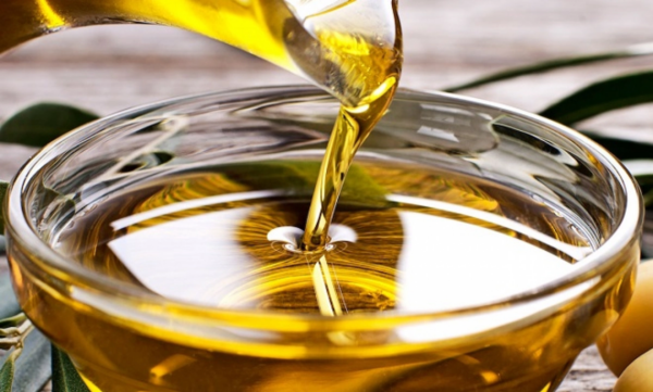 Hàm lượng calo trong dầu ăn có thể thay đổi tùy thuộc vào loại dầu và khối lượng dầu