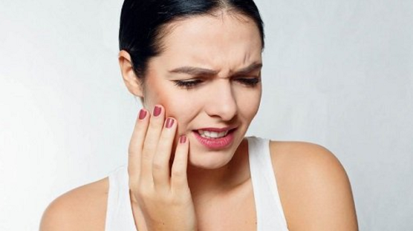 Lấy cao răng có đau không?  