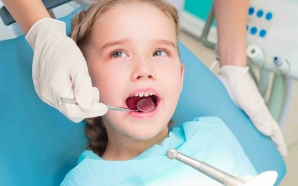 Chất lượng dịch vụ của nha khoa là 1 trong những yếu tố ảnh hưởng đến mức giá niềng răng