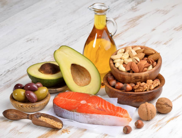 Bổ sung axit béo omega-3 giúp cải thiện sức khỏe nướu và giảm viêm nha chu.