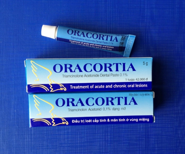 Kem bôi trị nhiệt miệng Oracortia