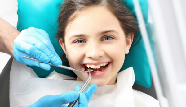 Liệu răng có thể mọc lại sau khi bị nhổ ở lứa tuổi 14 hay không?