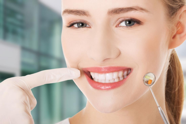 Việc chăm sóc đúng cách không chỉ giúp bảo vệ răng trám mà còn đảm bảo sức khỏe tổng thể của răng miệng