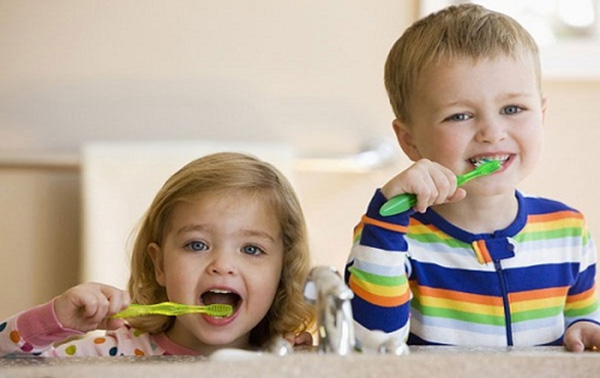 Rèn luyện cho trẻ thói quen đánh răng đúng 2 lần/ngày