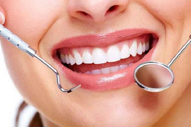 Những trường hợp nào nên bọc răng sứ toàn hàm?
