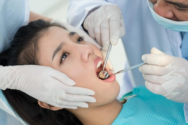 Quy trình bọc răng vàng khá đơn giản tương tự như các phương pháp khác