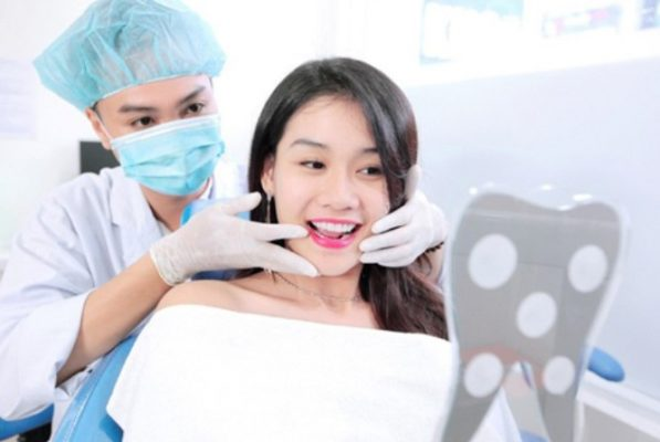 Tay nghề và kinh nghiệm của bác sĩ là yếu tố quyết định đến thời gian thực hiện dịch vụ bọc răng sứ