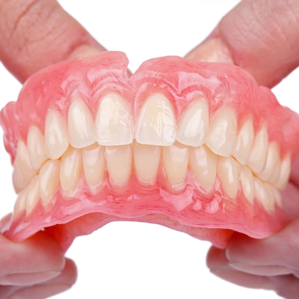 Răng giả silicon